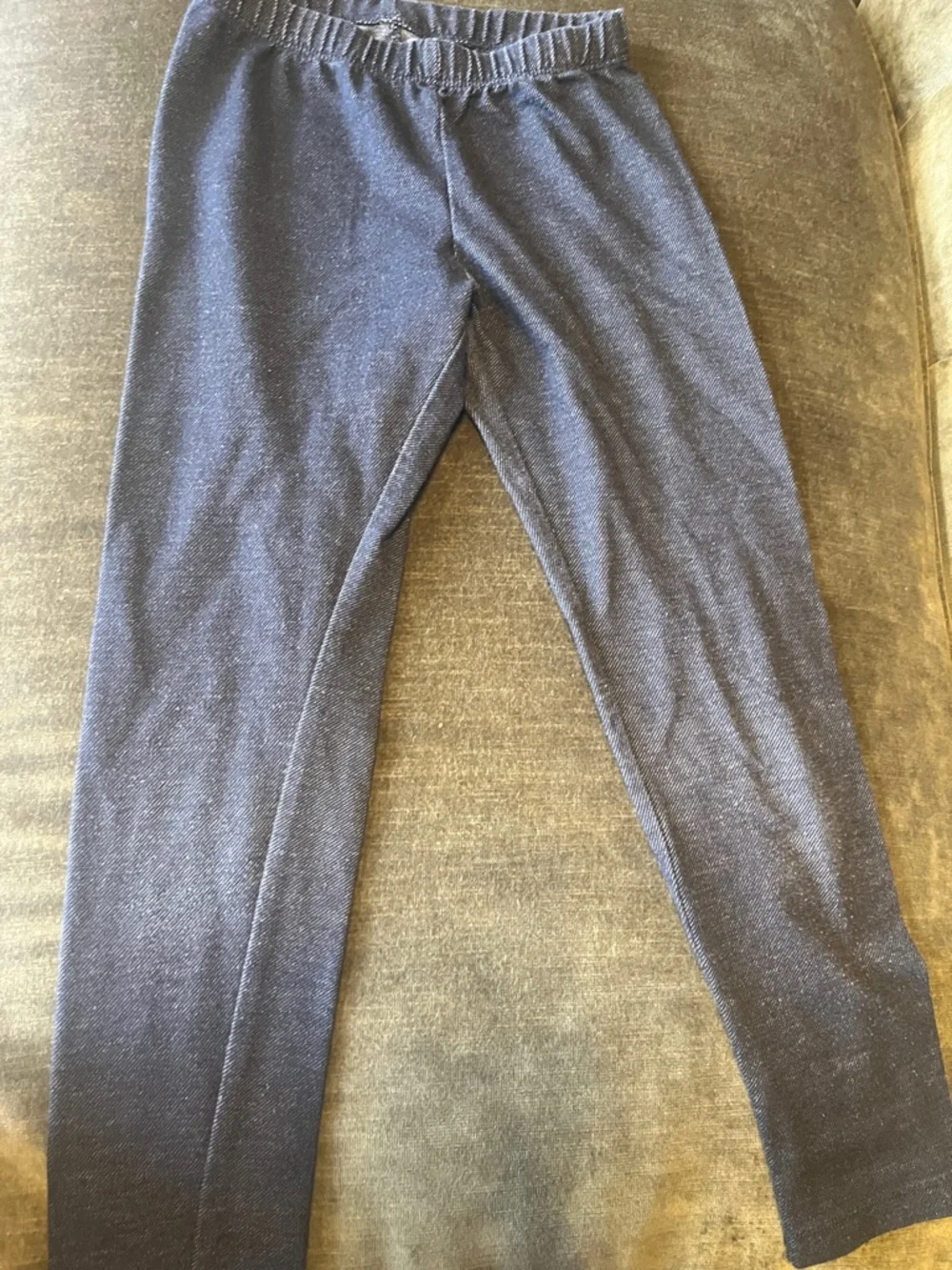 Four pairs of Cat & Jack leggings! Size Medium 7/8